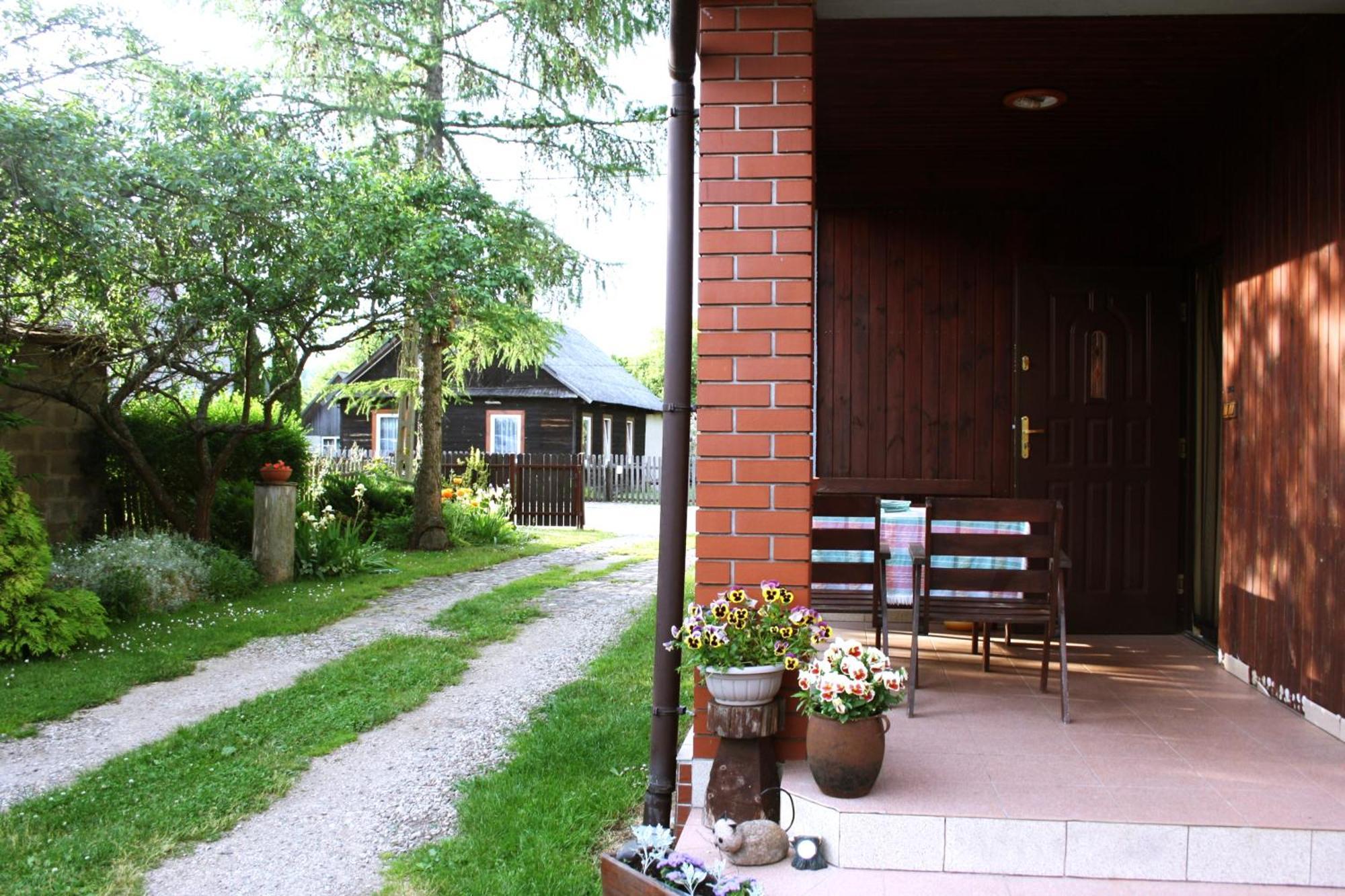Pod Modrzewiem Pogorzelce Exterior foto